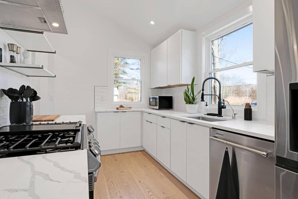 New Paltz Zen Wellness Cabin W/ Hot Tub Bagian luar foto